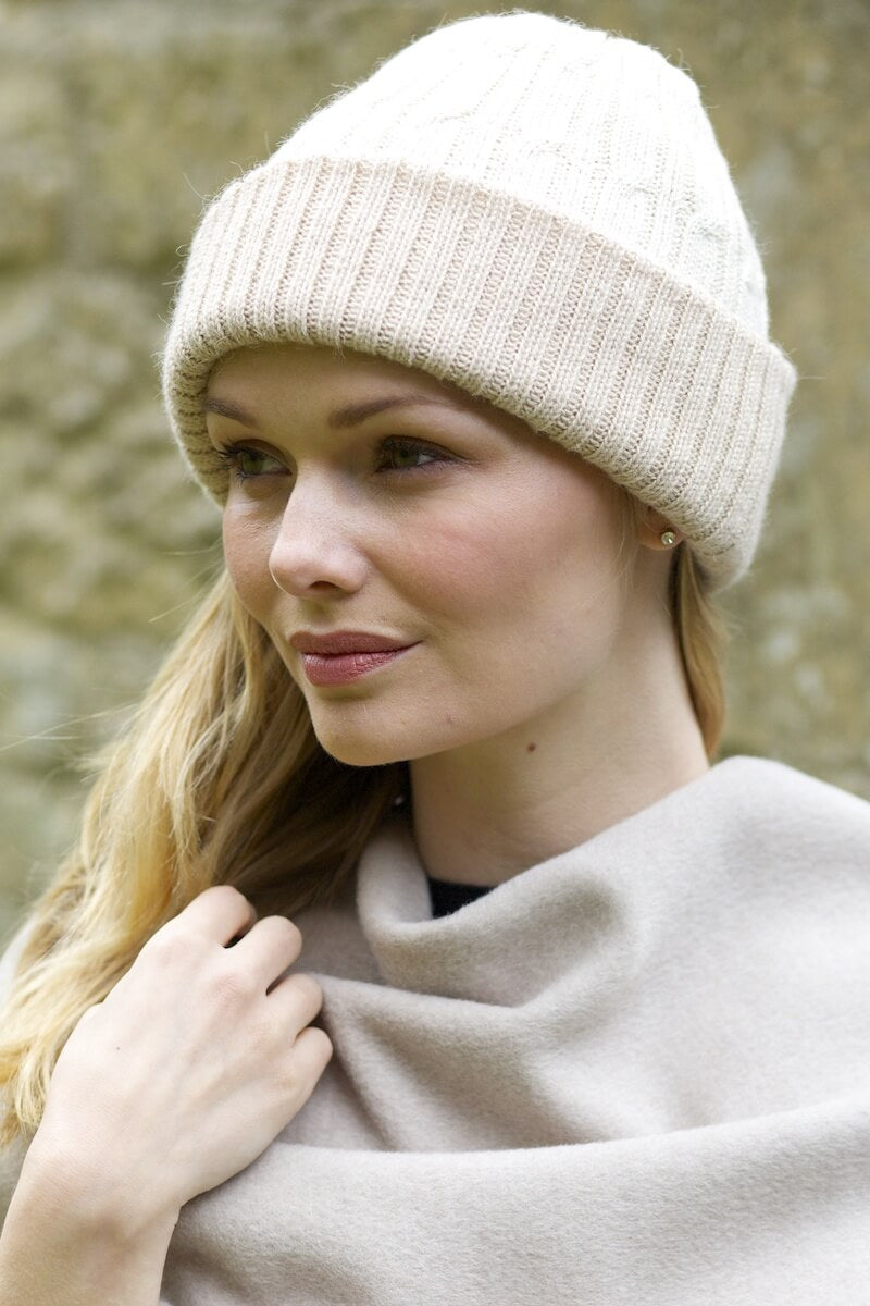 Lacorine alpaca wool beanie hat and headband in soft, warm knit, featuring a cozy, stylish design for cold weather.