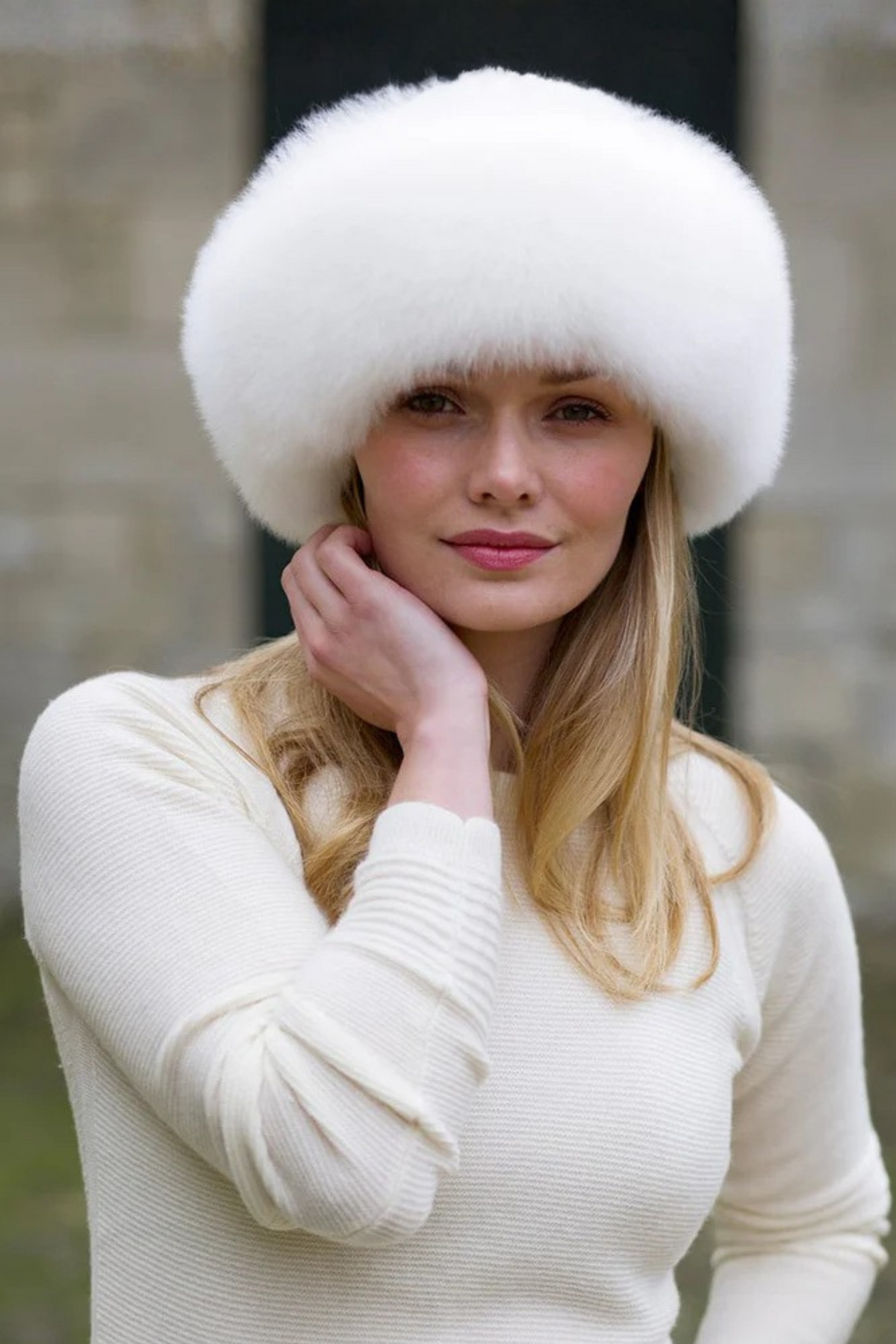 Lacorine Qori alpaca fur hat and headband in white, cozy and stylish alpaca wool accessories for cold weather.