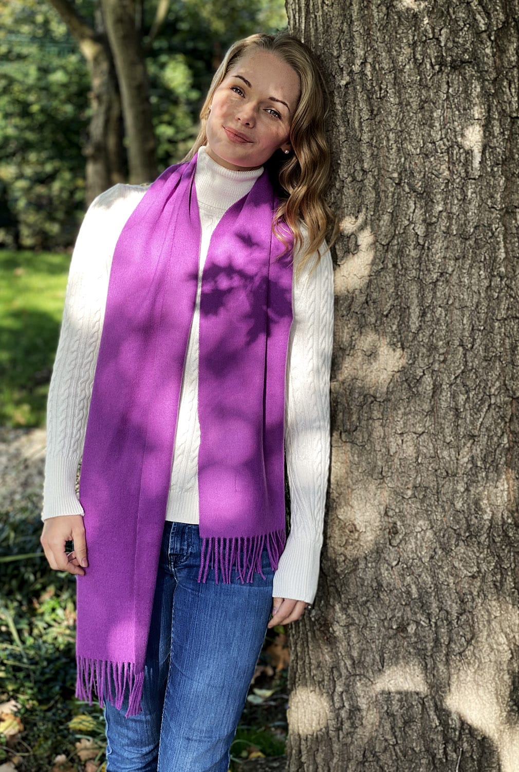 Purple women's alpaca knit scarf by Lacorine, featuring soft, warm, and cozy alpaca wool with a stylish knitted texture.