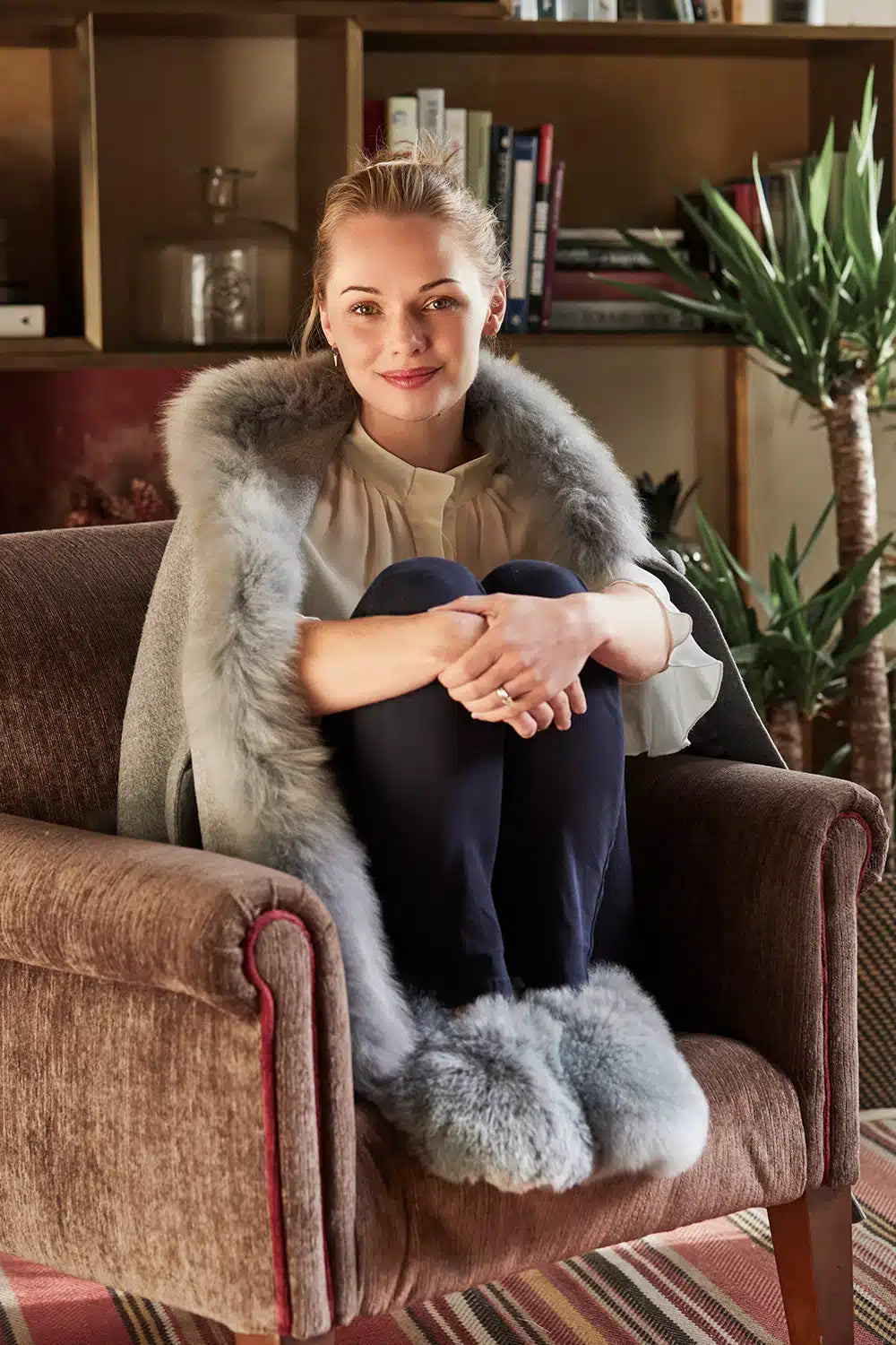 Lacorine alpaca fur slippers in silver grey with plush, cozy lining and soft sole for comfortable indoor wear.
